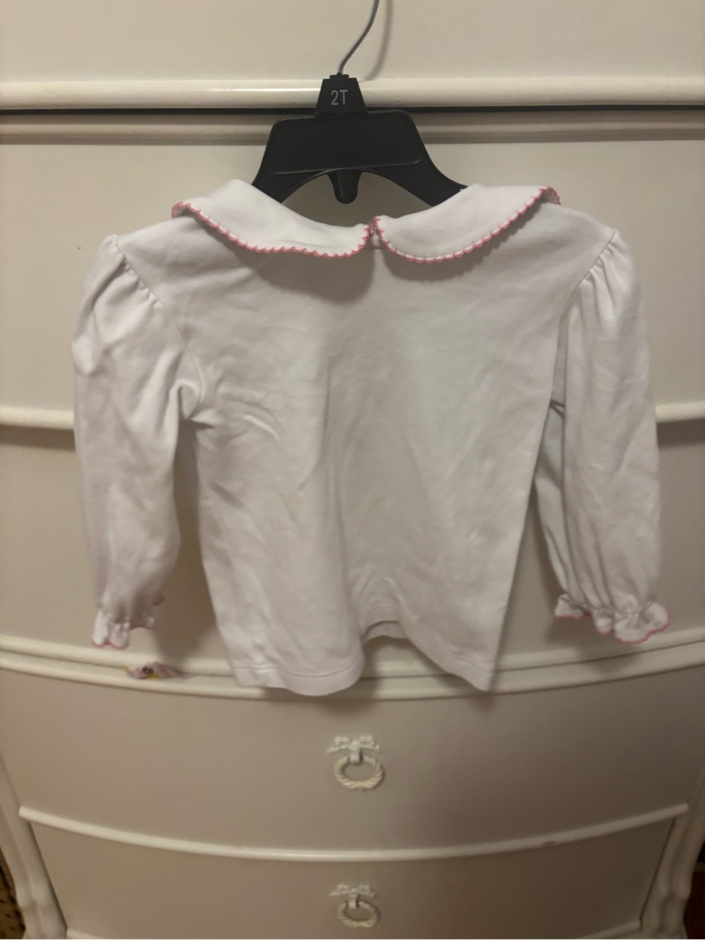 White Long-Sleeve Girls Top with Pink Scallop Collar